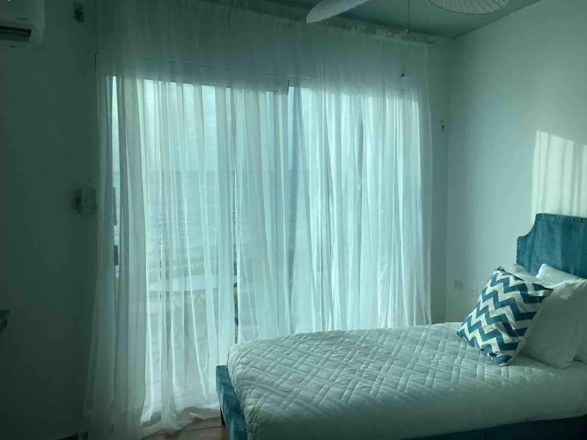 Beachfront Luxury Apartment Aguada